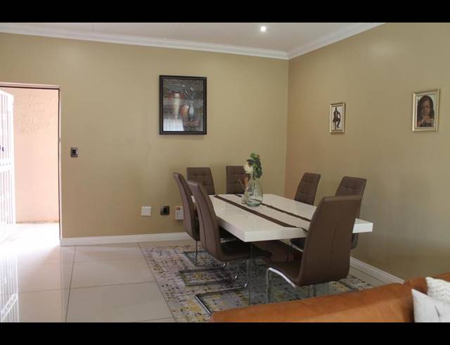 3 BEDROOM APARTMENT FOR SALE IN ORIEL